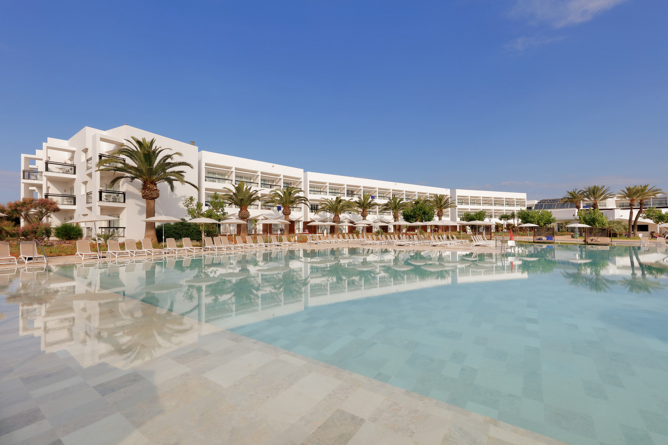 Grand Palladium Palace Ibiza Resort & Spa pool 